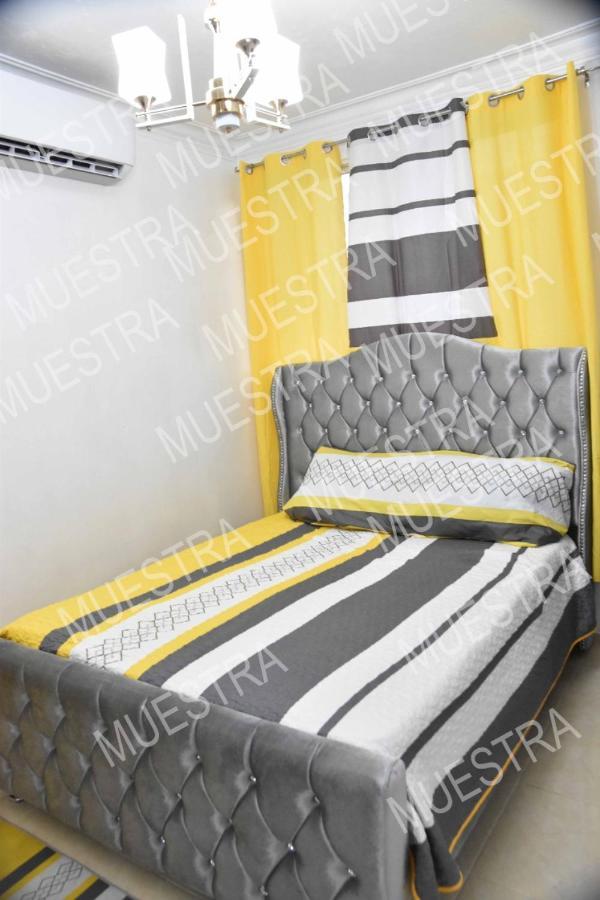 Apartamento En La Carreras Proximo Al Monumento Santiago De Los Caballeros Exteriör bild